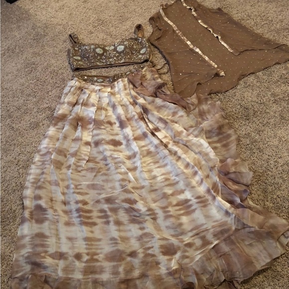 Indian Pakistani Evening Bridal Wear - Picture 3 of 12